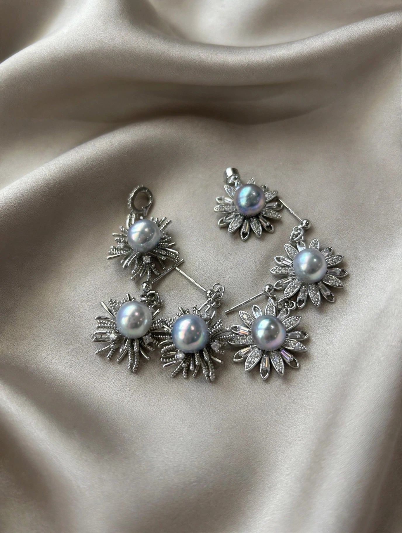 Silver-Blue Akoya Pearl Daisy Set — Pendant Necklace & Drop Earrings