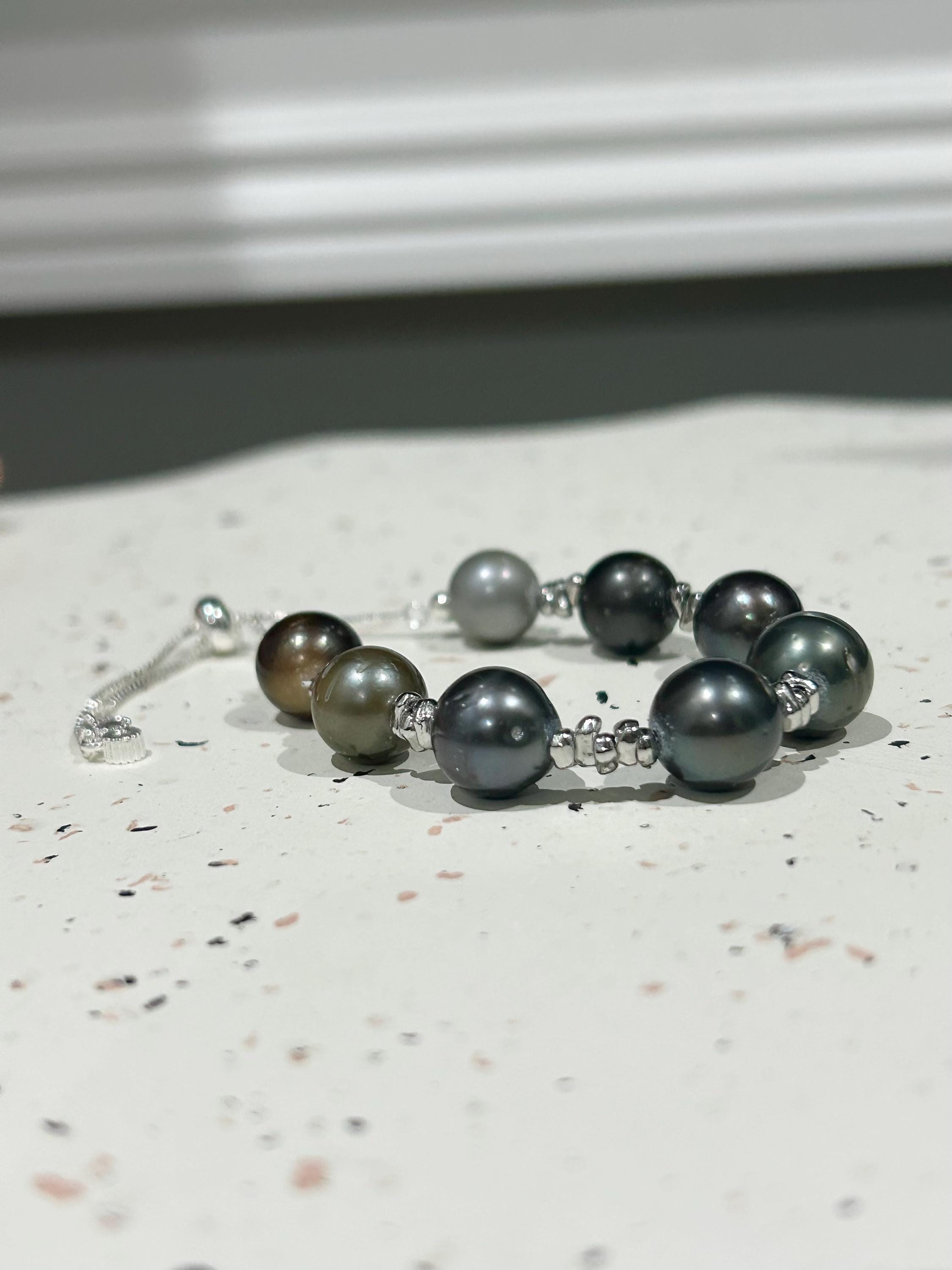 Iridescent Multicolor Tahitian Pearl Bracelet — Silver Tone, Adjustable