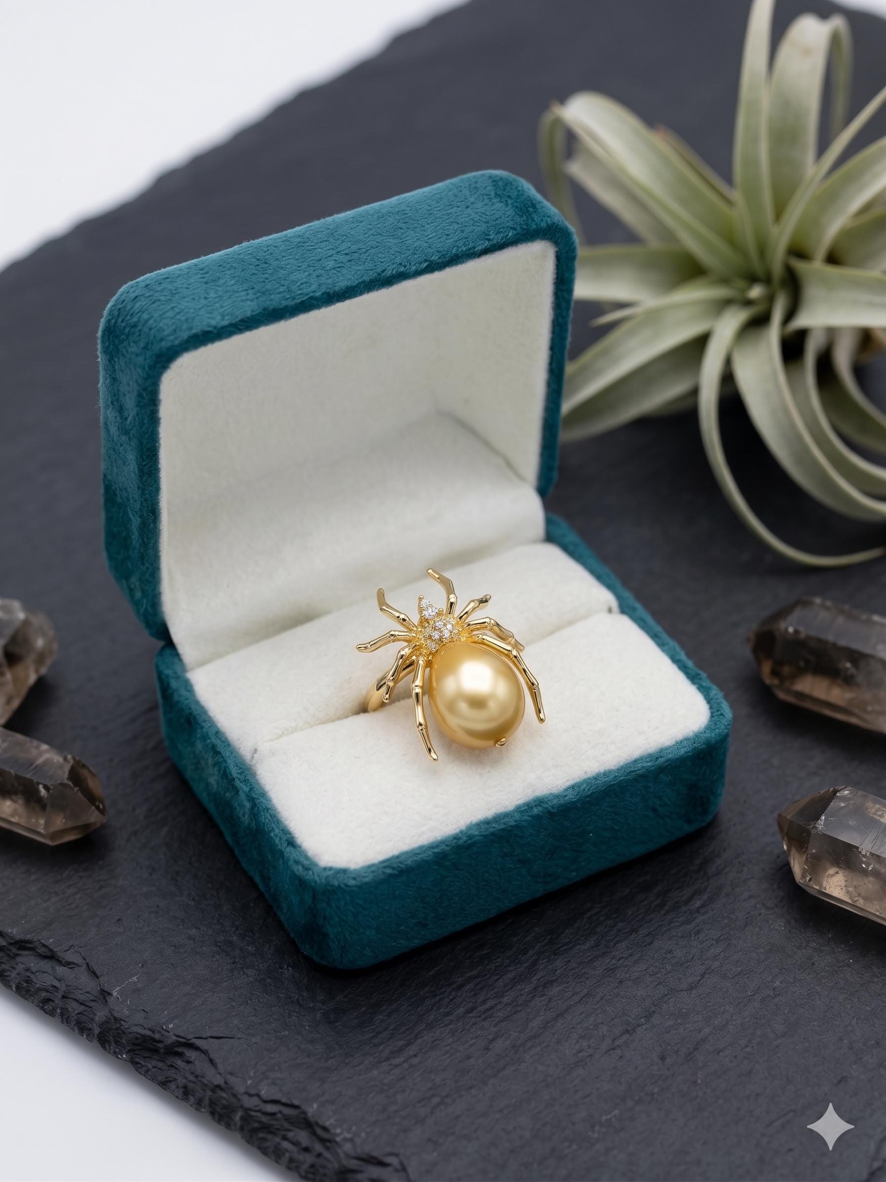 South Sea Pearl Spider Ring – Golden or White, 10–12mm