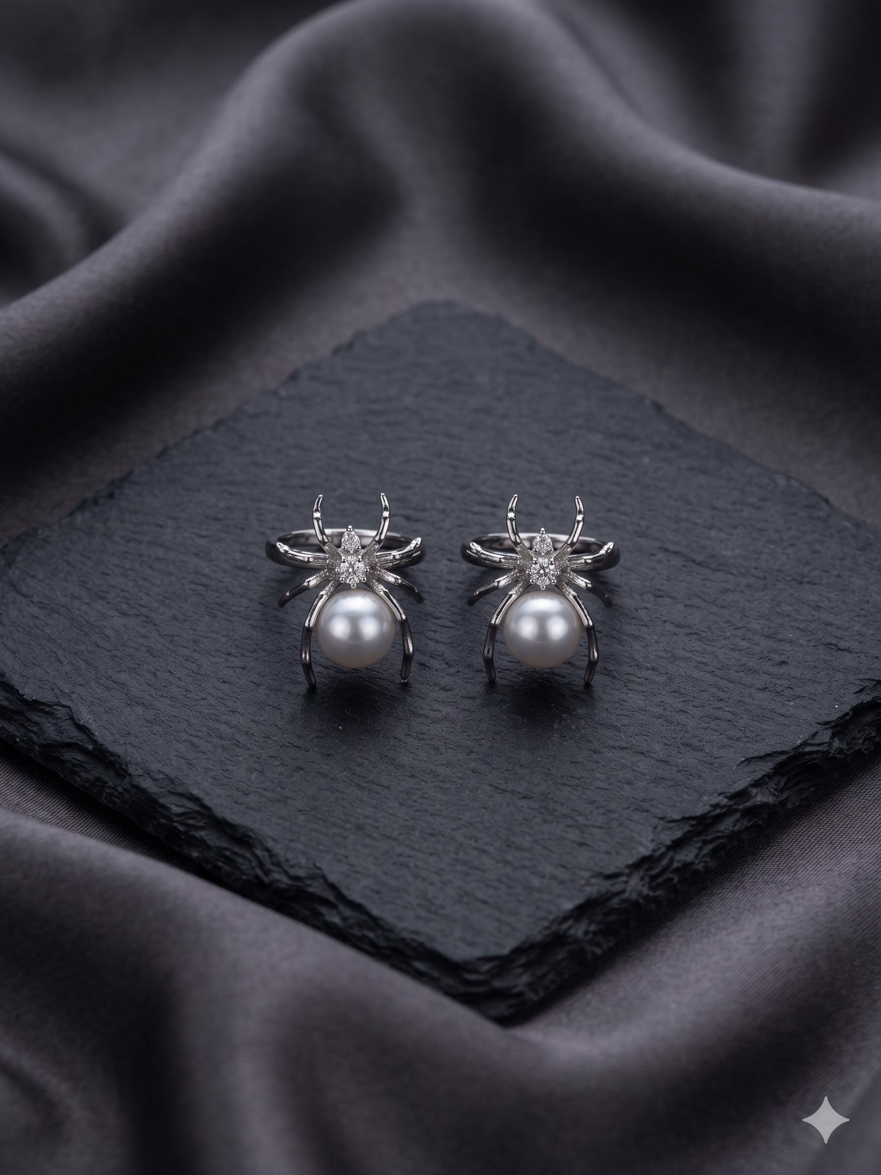 South Sea Pearl Spider Ring – Golden or White, 10–12mm