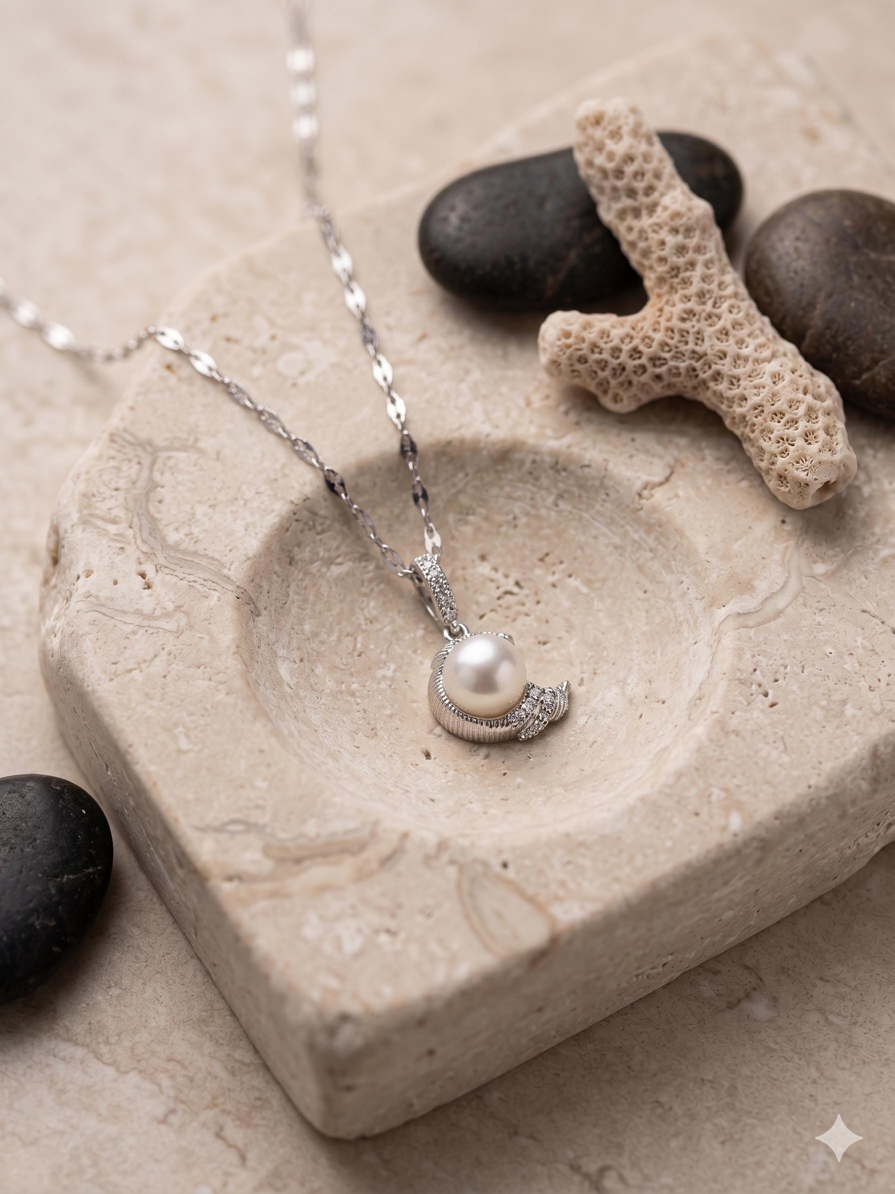 South Sea Pearl Croissant Pendant Necklace – 10–11mm