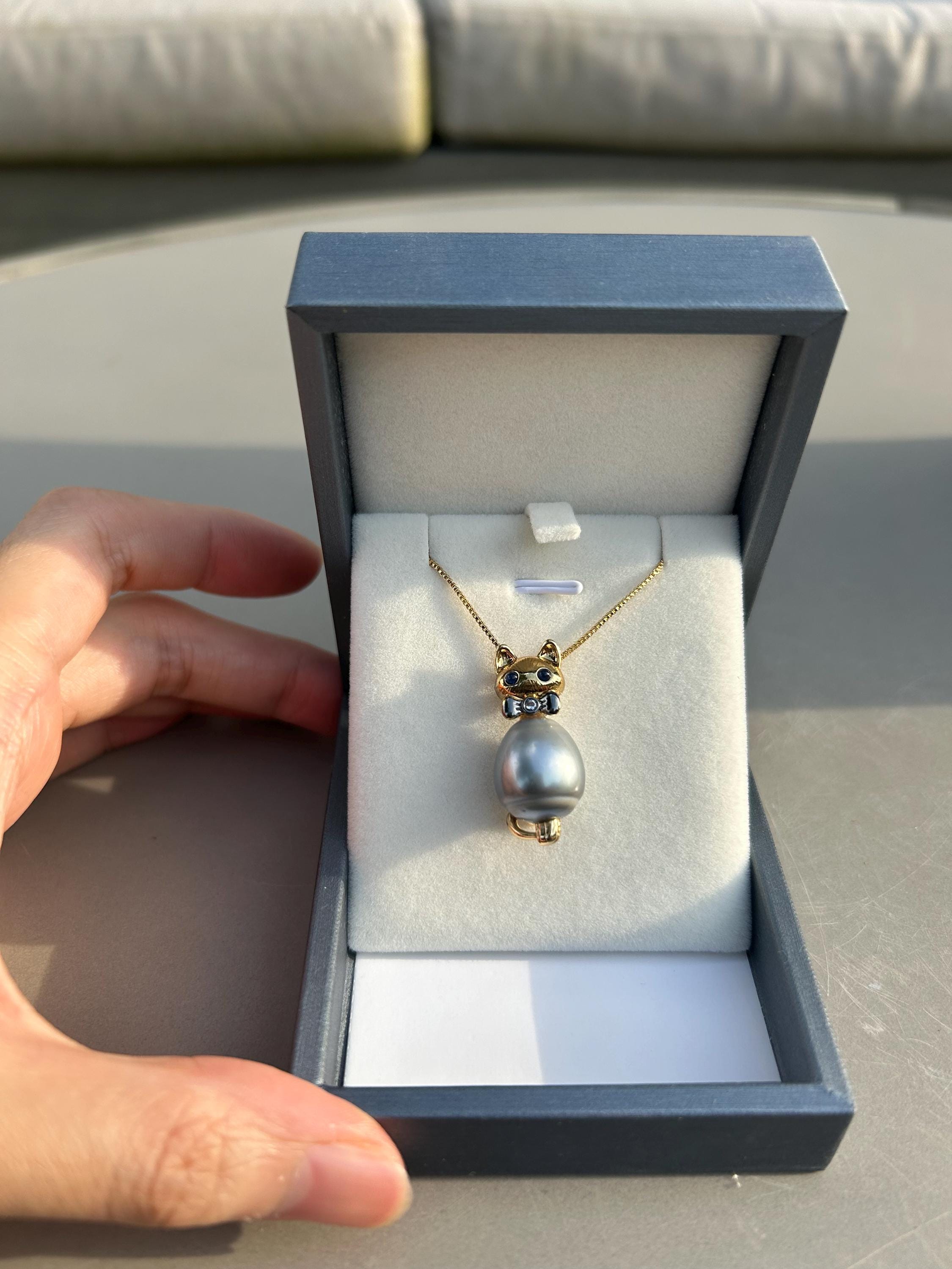 Pearl Cat Pendant Necklace – Tahitian or South Sea Golden, 12–15mm