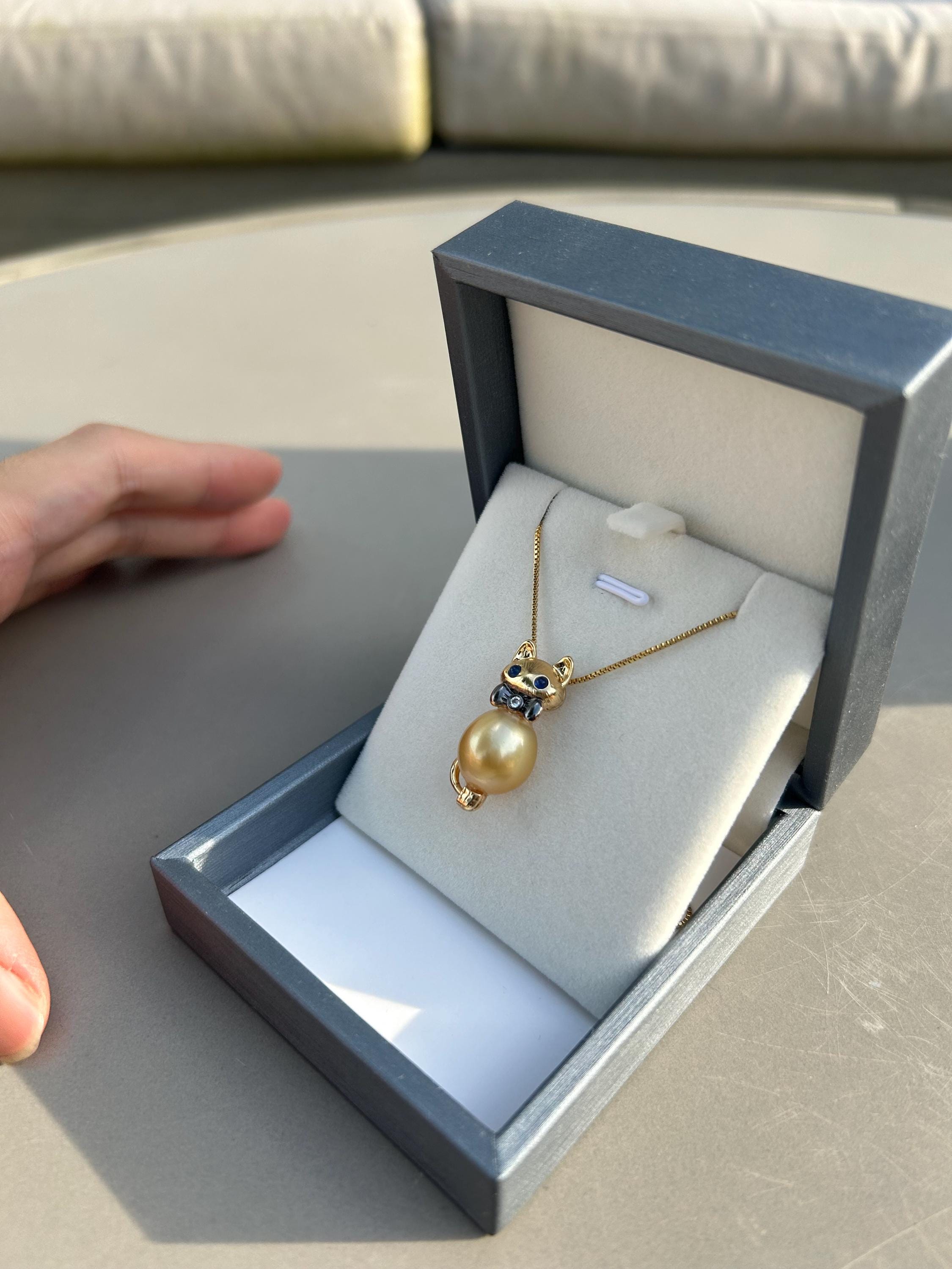 Pearl Cat Pendant Necklace – Tahitian or South Sea Golden, 12–15mm