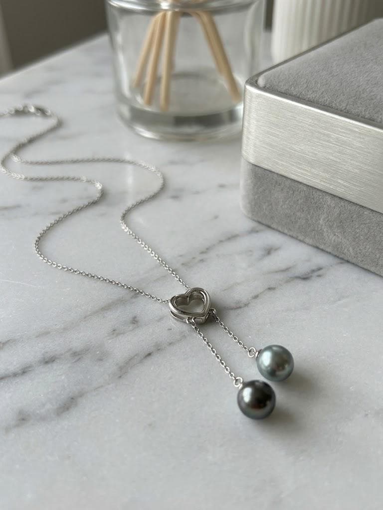 Blue Akoya Pearl Heart Lariat Necklace – 8–9mm Silvery-Blue Drops