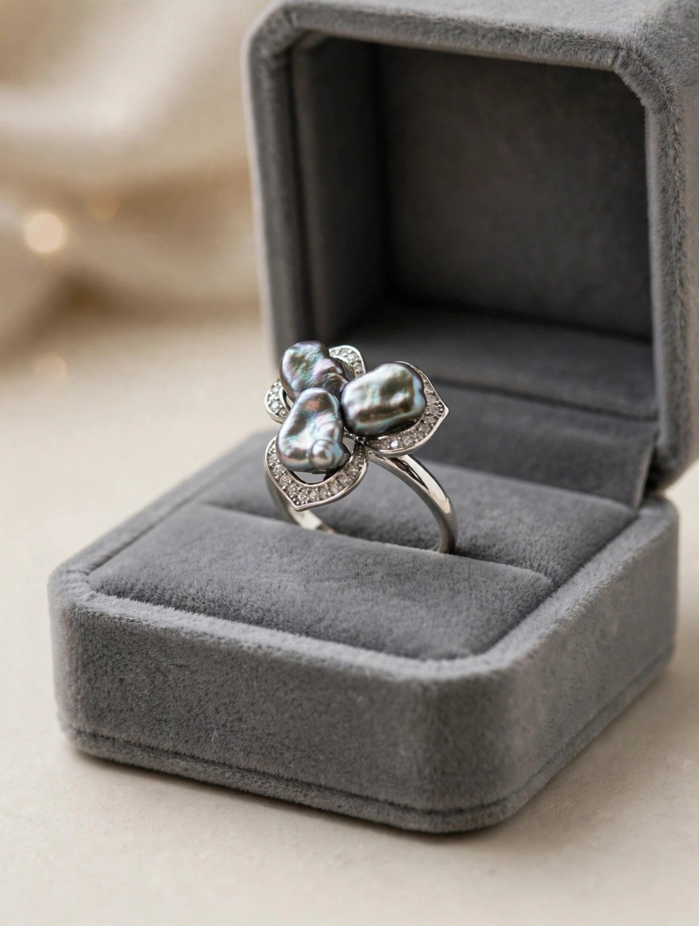Keshi Clover Ring — Tahitian Keshi Pearl