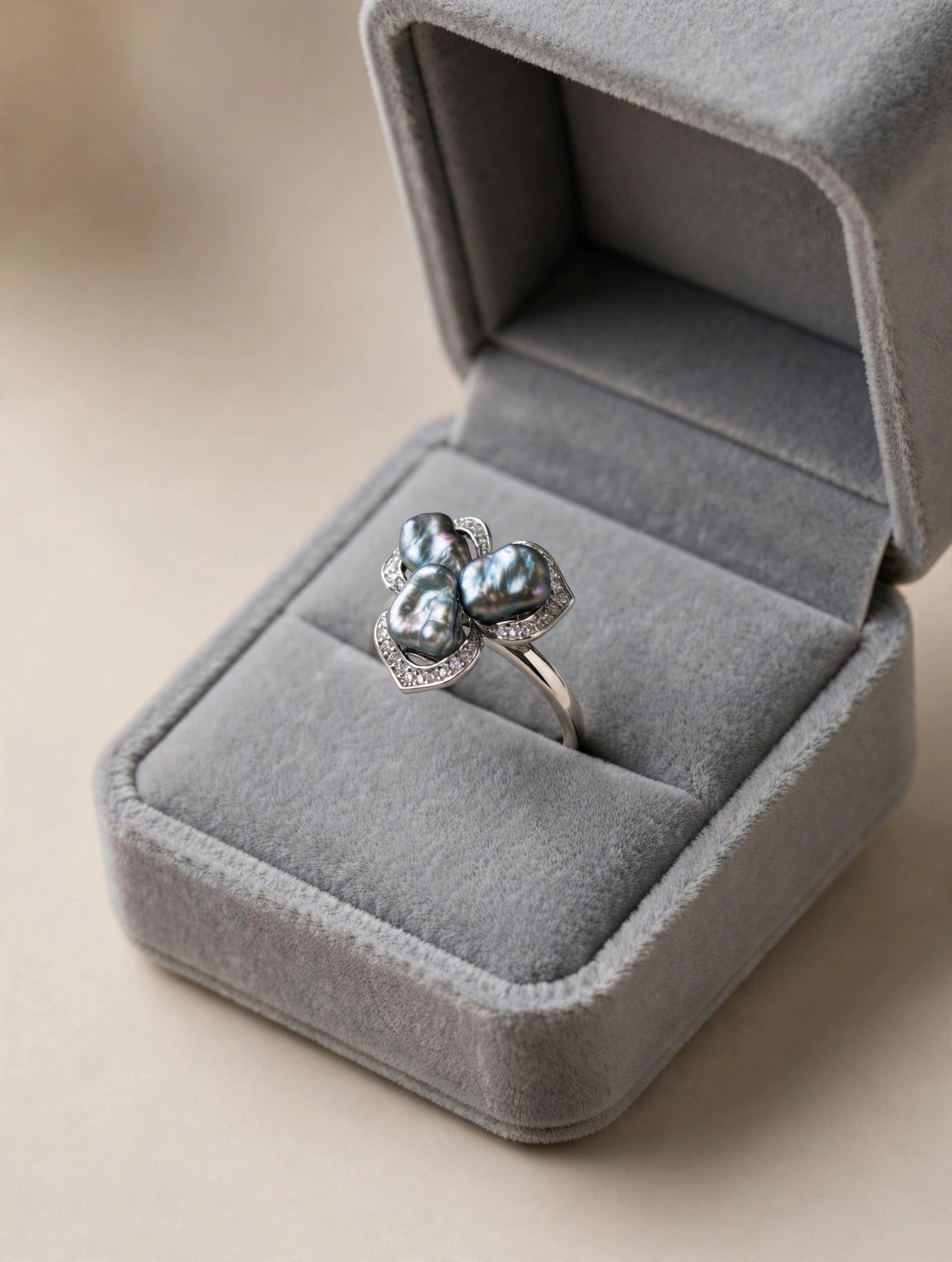 Keshi Clover Ring — Tahitian Keshi Pearl