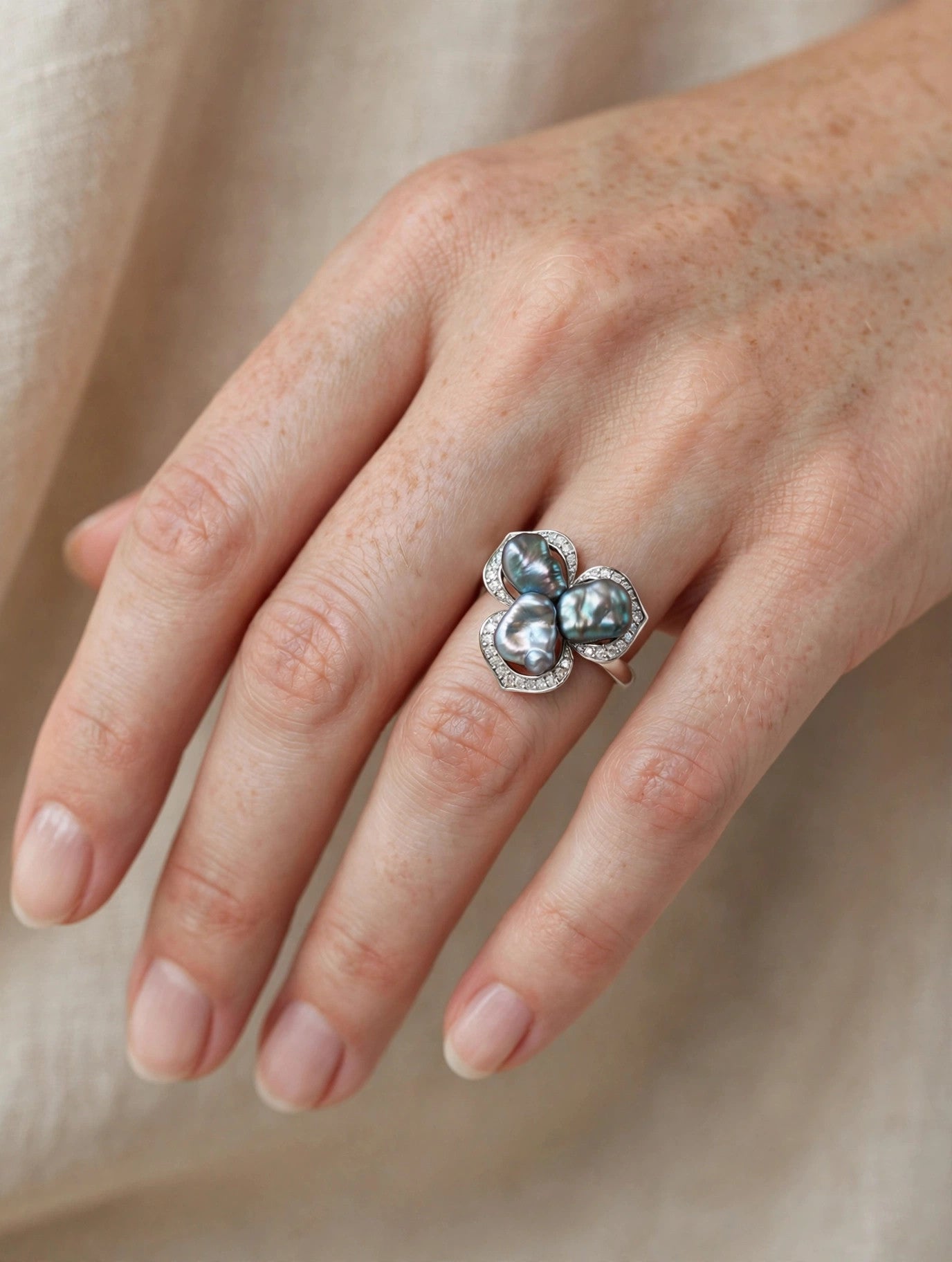 Keshi Clover Ring — Tahitian Keshi Pearl