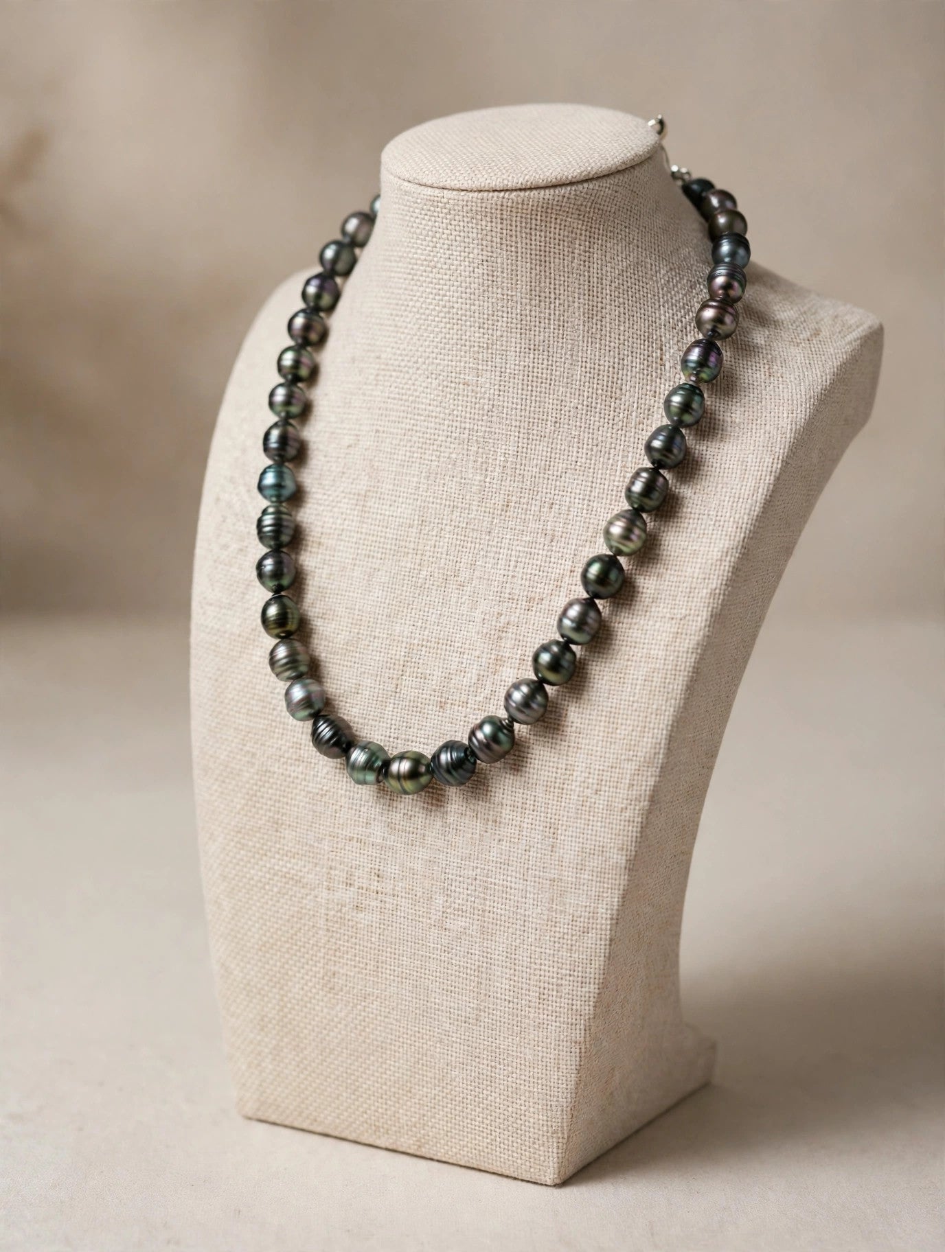 Finely Circled Tahitian Pearl Necklace — 8–11mm Graduated Peacock