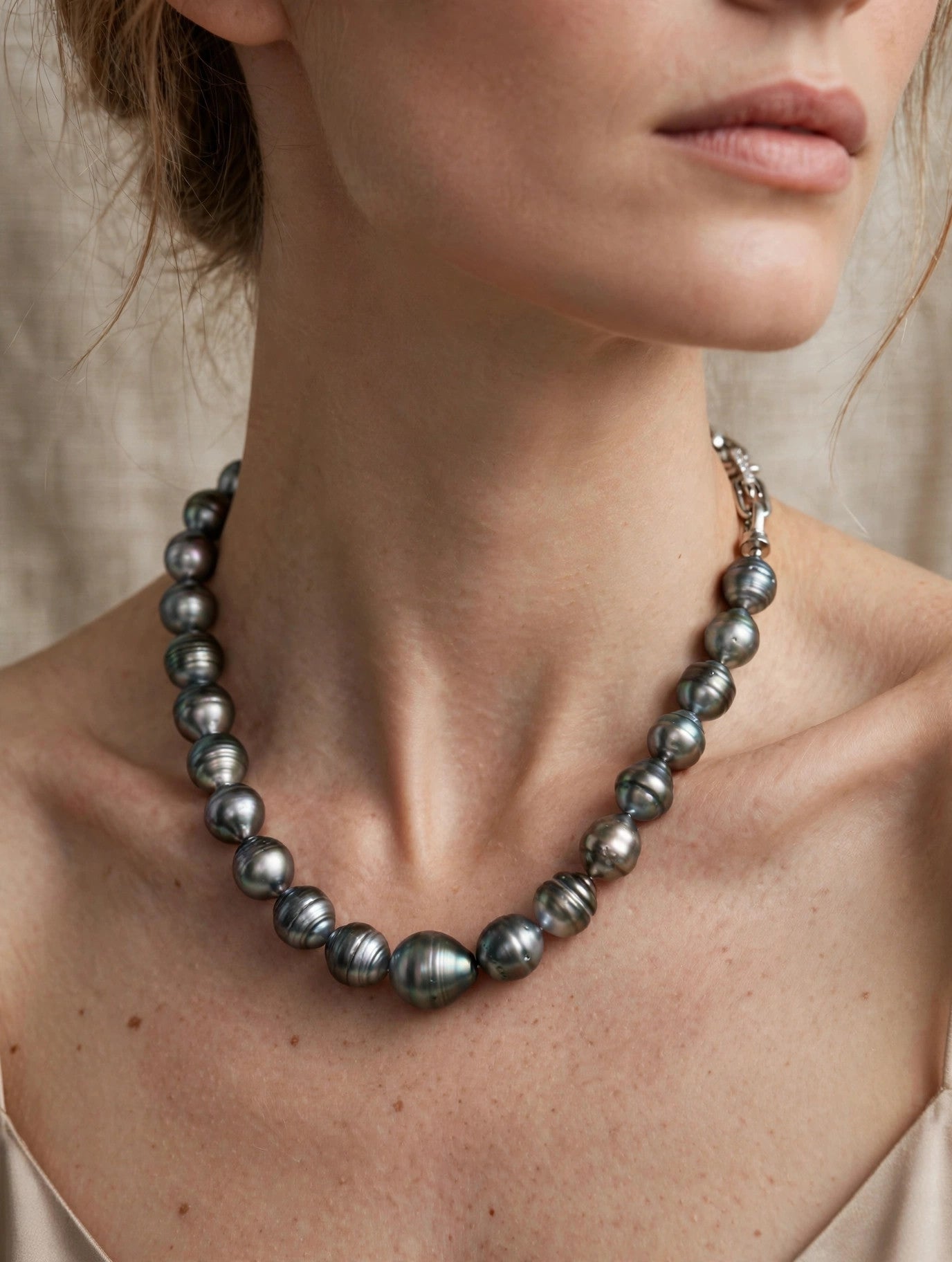 Finely Circled Tahitian Pearl Necklace — 11–13.5mm Silvery Grey, Zircon Buckle